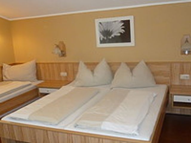 Hotel-Pension Theresa